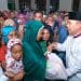 Gubernur ASR Salurkan 150 Ribu Paket Sembako Kepada Masyarakat