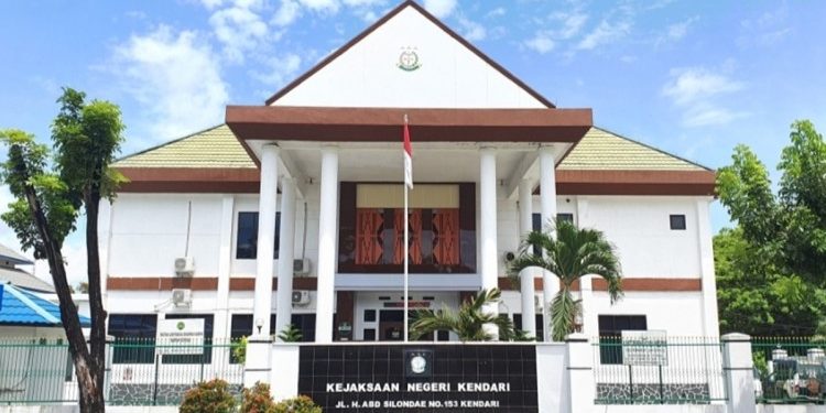 Kejari Kendari Geledah Kantor Pos, Usut Dugaan Korupsi Rp5 Miliar