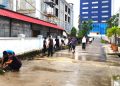 Tanamkan Rasa Memiliki, Kadis ESDM Sultra Pimpin Aksi Bersih Kantor