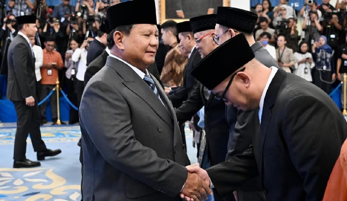 IPO: Tahun Pertama Prabowo Banyak Tersita untuk Konsolidasi Kekuasaan