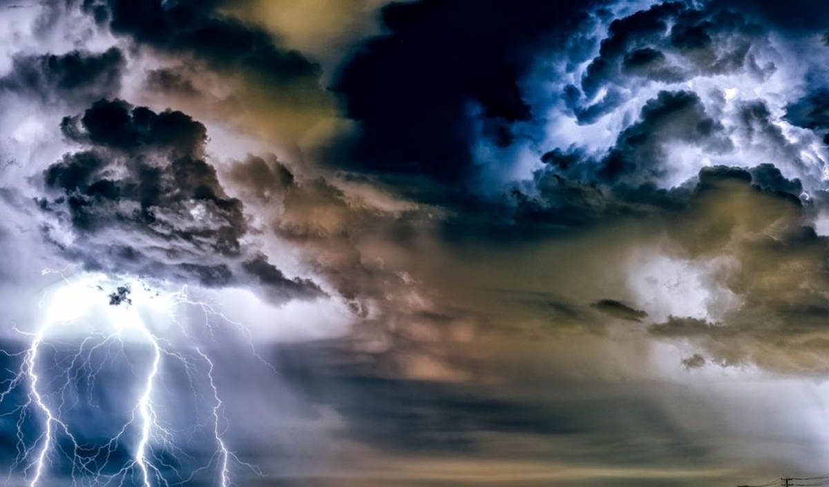 Cuaca Ekstrem Mengintai Sultra, BMKG Keluarkan Peringatan Dini